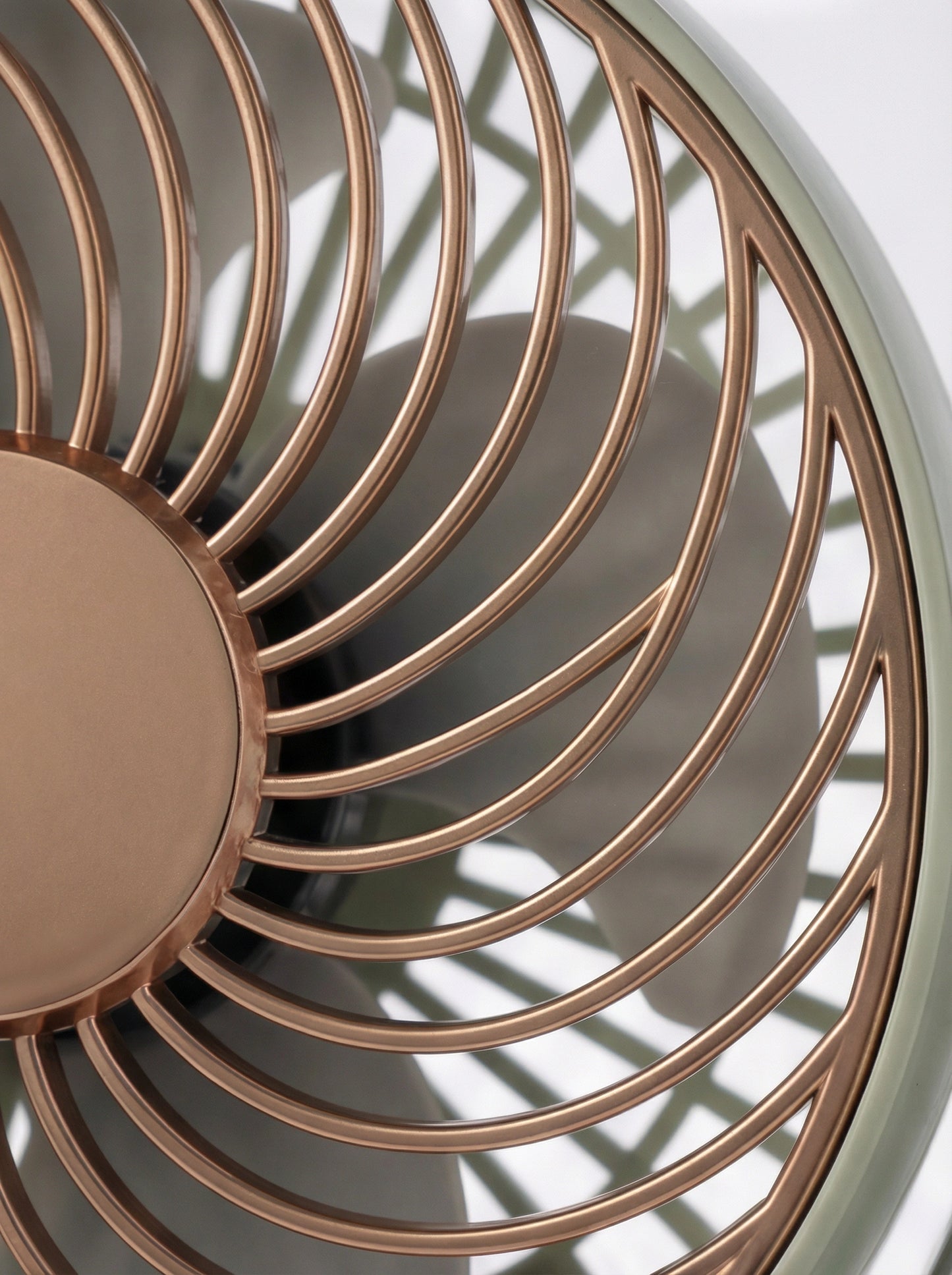 USB Plug in small Desktop Fan 6 inch Table fan 3 Speed 140° Manual Tilt and 120° Auto Oscillation For Home Office Bedroom